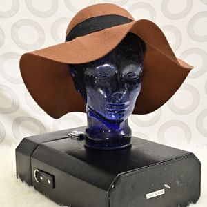 VANS Brown floppy wool sunhat